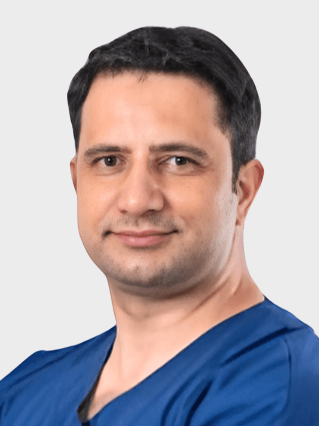 Dr Omar Khursheed image