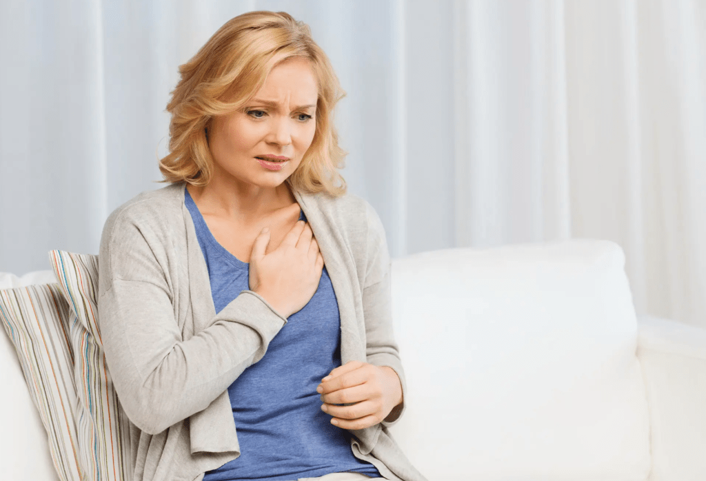 bubbling-in-chest-when-lying-down-20-causes-and-possible-treatments