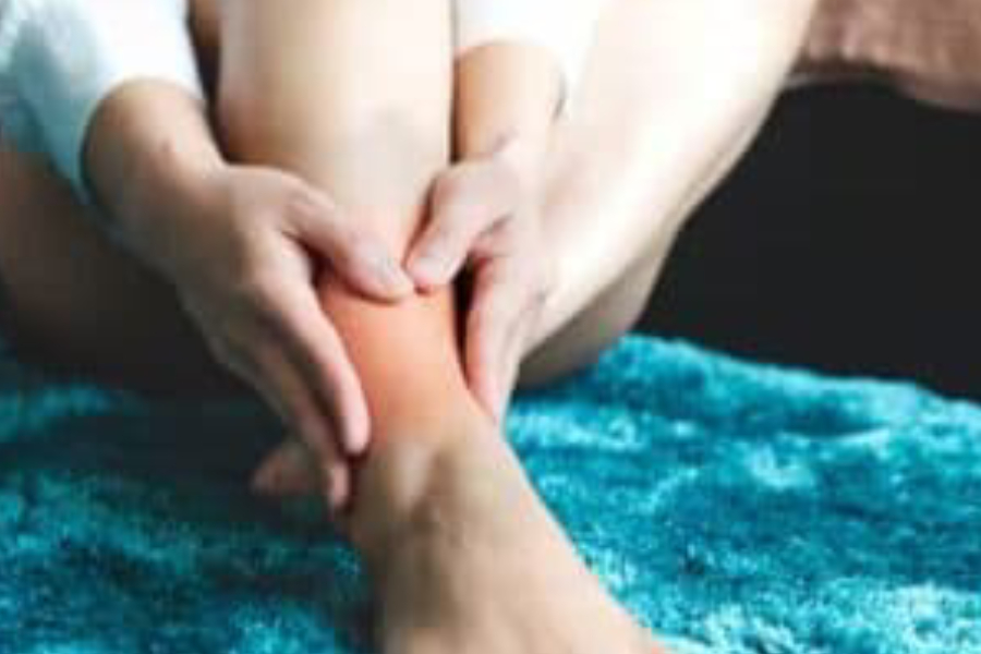 women-experience-rapid-bone-loss-after-menopause-osteopenia-develops-'silently'-experts-say